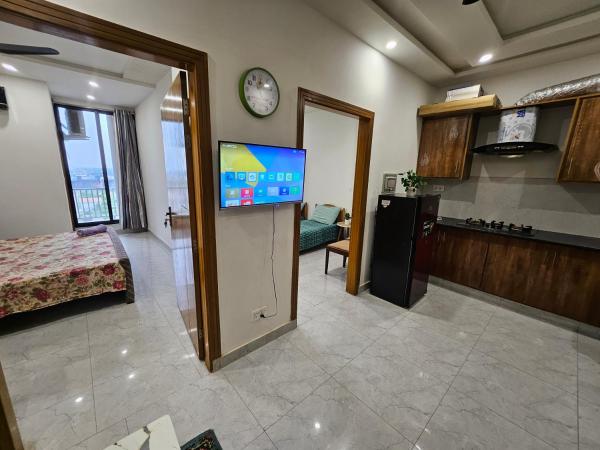 Staynova - Transit Apartment Near Motorways & Airport - イスラマバード