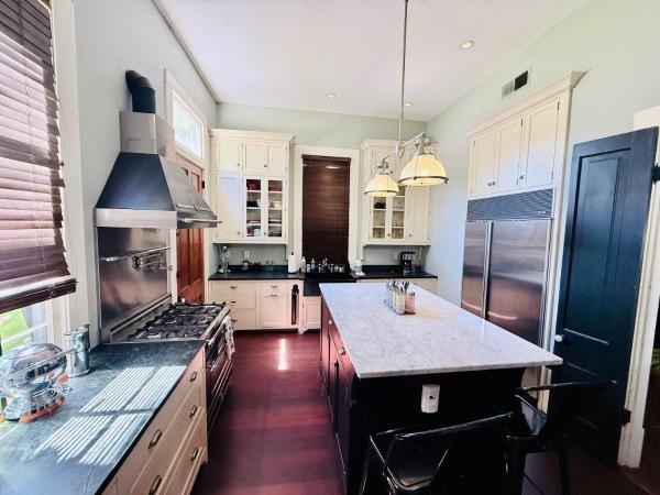 Modern Historic Home With Cowboy Pool 4br Sleeps 7 - Galveston, TX
