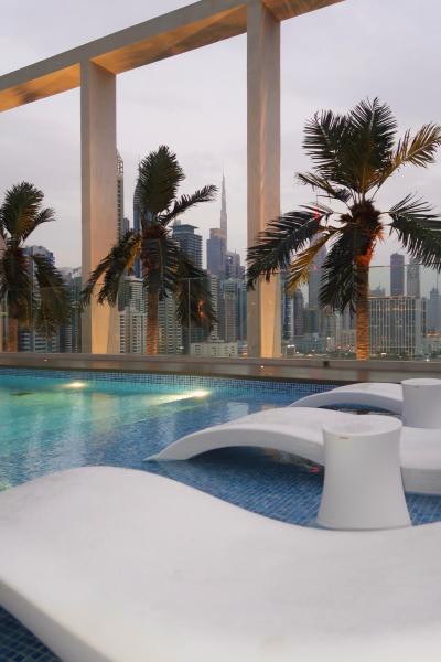 Foto 1: Stylish Studio in Dubai's Heart by Crescent Key