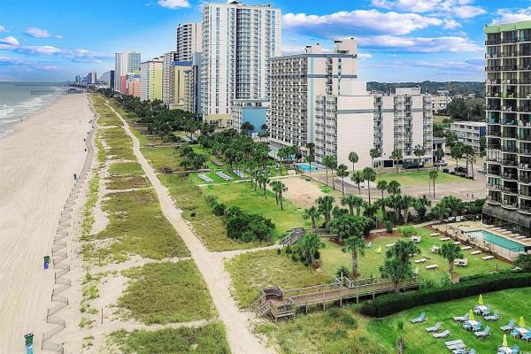 Myrtle Beach Oceanfront Escape Private Balcony Stunning Beach & City Views - Myrtle Beach, SC