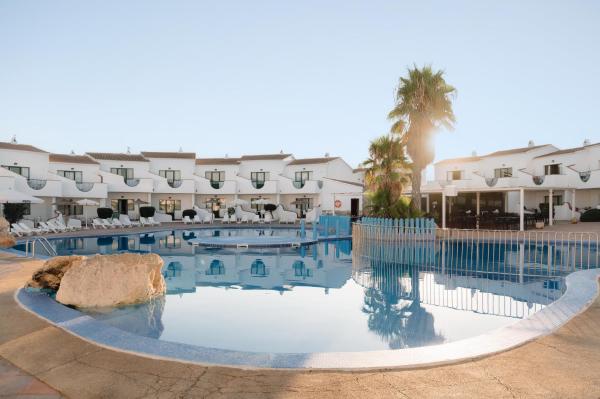 A la foto es mostra l'objecte BLUESEA Lentiscos situat a la ciutat de Cala en Blanes.