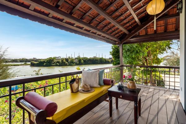 True Hoi An Villa - Serene River & Plunge Pool, Hội An