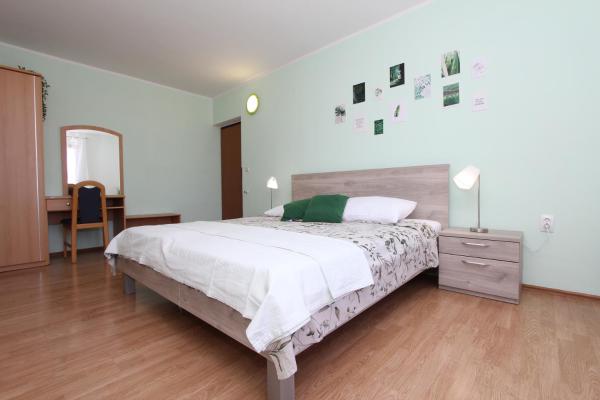 A la foto es mostra l'objecte Rooms and Apartments Dino situat a la ciutat de Rovinj.