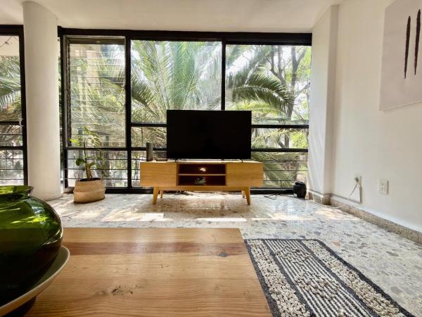 In The Heart Of Polanco, Steps From Masaryk - Mexico City
