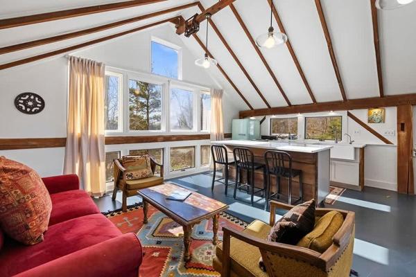 Berrywood Loft - Three Oaks, MI