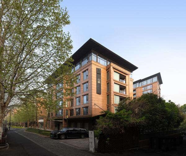 Na zdjęciu widoczny jest obiekt The Nook Hotel Hangzhou położony w mieście Hangzhou.