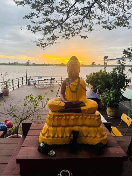 Blue Indigo Retreat Cambodia - Phnom Penh