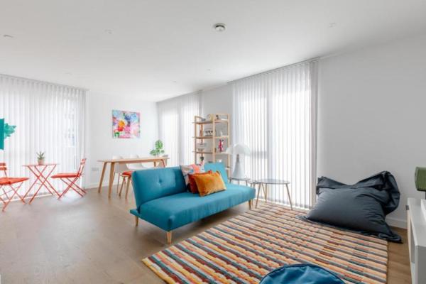 Stylish 2bd Oasis Wbalcony South East London! - Bloomsbury