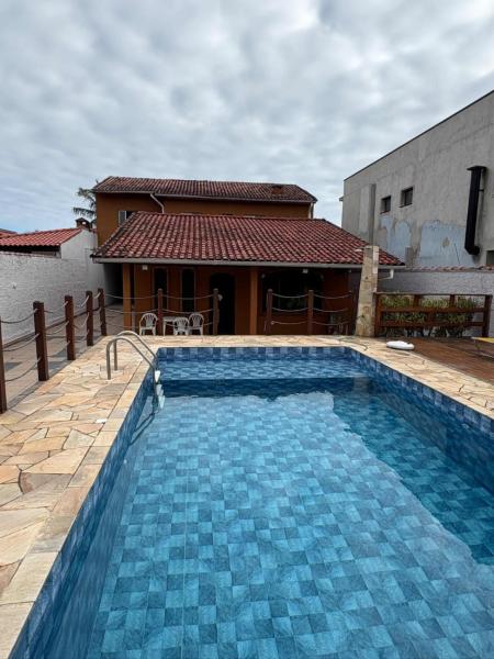 På billedet ses objektet Casa com piscina beliggende i byen Bertioga.