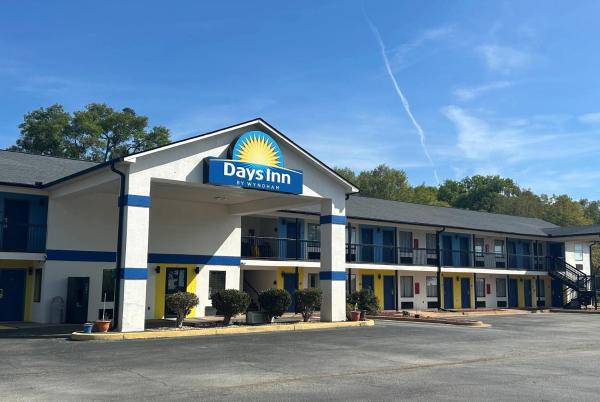 A la foto es mostra l'objecte Days Inn by Wyndham Royston situat a la ciutat de Danielsville.