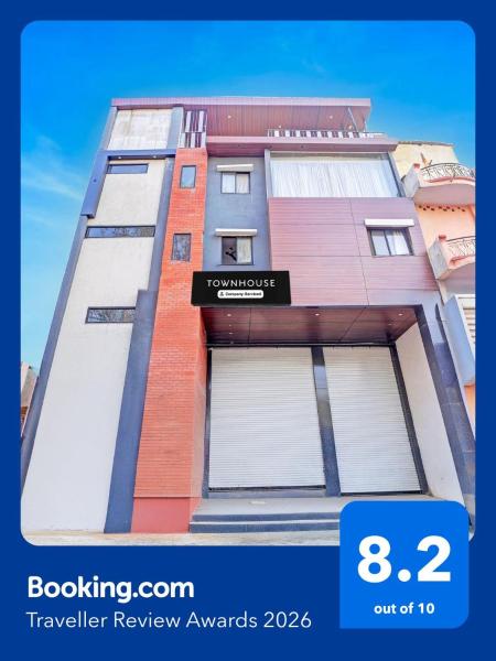 A la foto es mostra l'objecte Townhouse LIG Main Road Indore situat a la ciutat de Indore.
