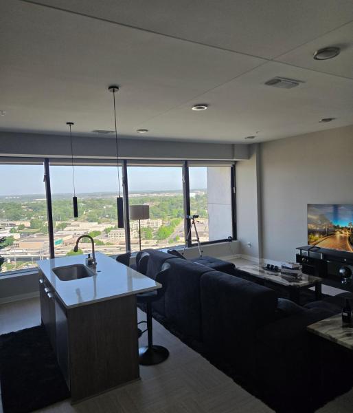 Immaculate Vibes Sunset View Condo - Birmingham, AL