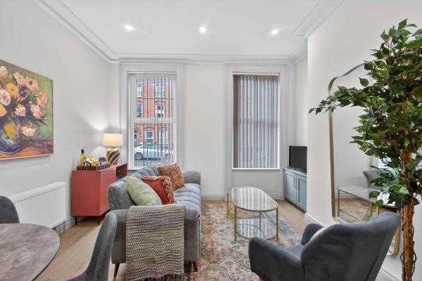 Central Belfast Apartments - The Graduate Collection - Northern Ireland