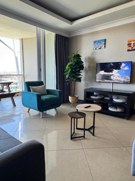 Fotografie 1: Accommodation Front - One-of-A-Kind Penthouse with Rooftop Pool