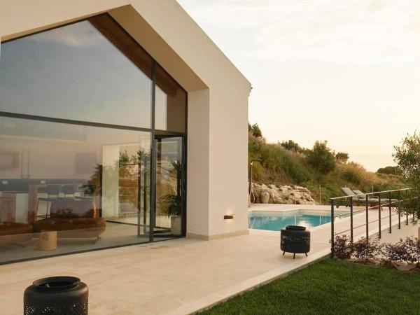 Villa With Private Pool And Sea View - Zambrone