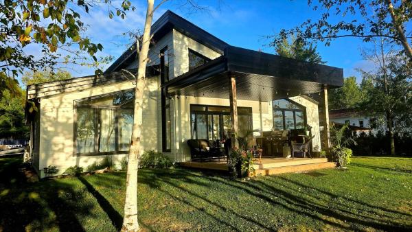 Le Betula - Nature Escape With Private Beach - La Tuque