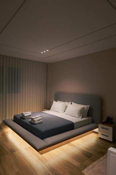 En la foto se muestra el objeto STAR Hotel ubicado en la ciudad de Bathore.