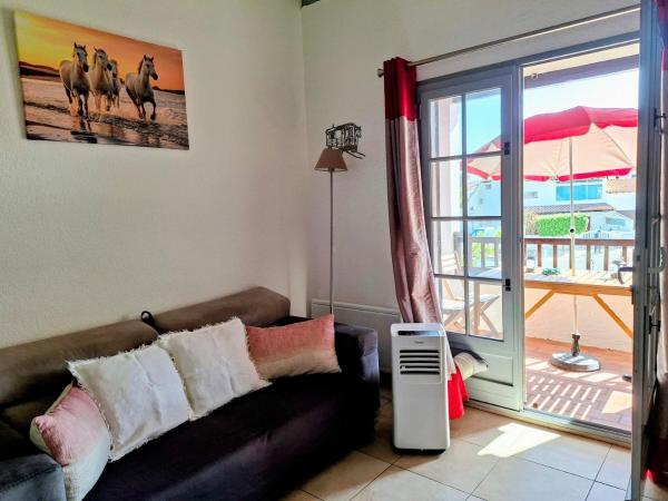 Appartement Lumineux Avec Terrasse Plage Et Centre à Pied Parking Gratuit - Saintes-Maries-de-la-Mer