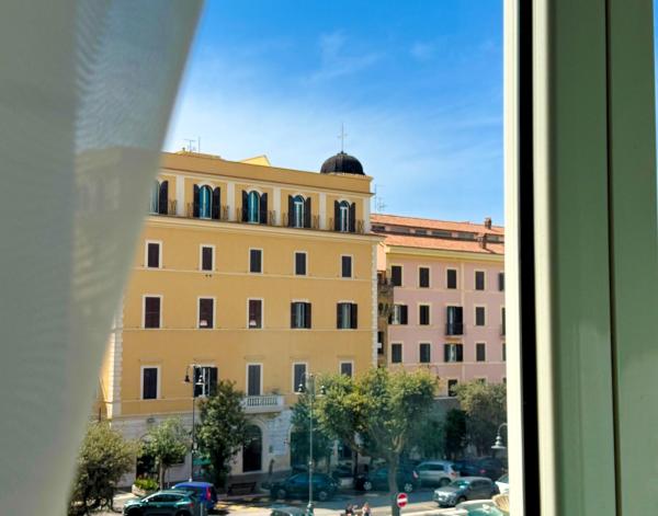 Artemisia Apartment - Elegant Spacious Flat In Nettuno City Center, Just Steps From The Sea, Beaches, Marina, Train&bus Station - Nettuno