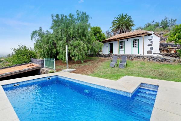 A la foto es mostra l'objecte Casa Serradero situat a la ciutat de Tijarafe.