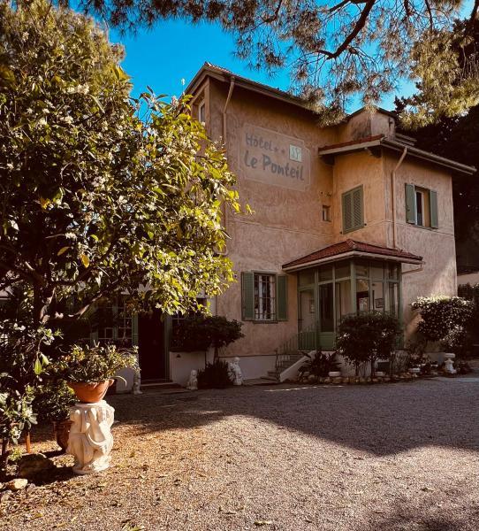 Nella foto è visibile l'oggetto Hotel Le Ponteil situato nella città di Antibes.