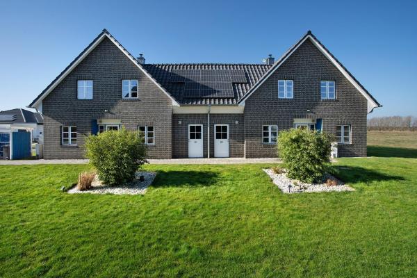 Komfortables Ferienhaus Allee - Krummin