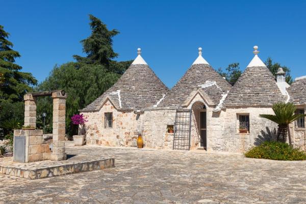 På bildet vises objektet Trulli i Cedri, Monopoli som ligger i byen Antonelli.