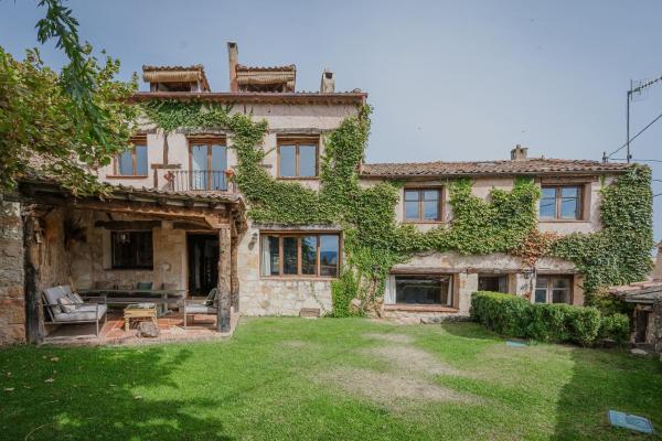 La Casa Del Herrero - Requijada - Navafría