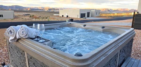 Hot Tub W/lake View, Roof Top Deck, Game Room, W/d - Lake Powell