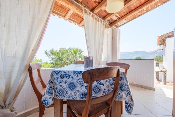 Na fotografii je vidět objekt Jerà Suite Vista Mare 19 nacházející se ve městě Lipari.