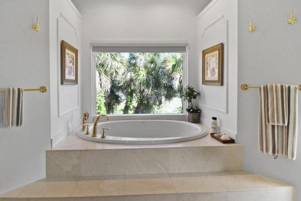 Waterfront Neo Mediterranean Home On Casey Key Tidewater Manor - Venice, FL