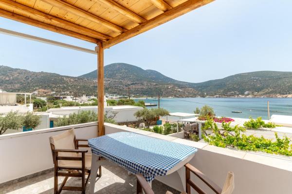 A la foto es mostra l'objecte Sifnos studio 6 situat a la ciutat de Sifnos.
