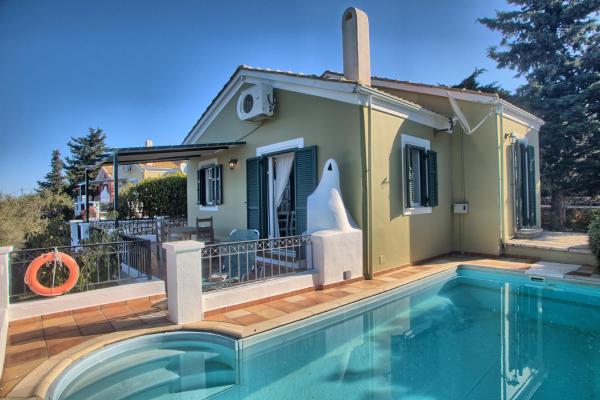 Villa Ostria, Tsoukalades