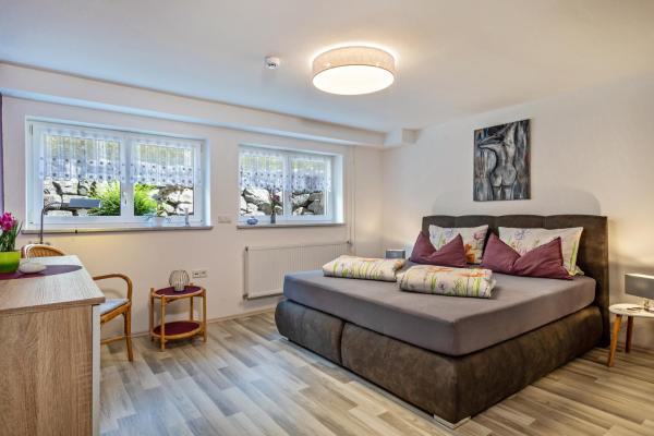 På billedet ses objektet Ferienwohnung Helms beliggende i byen Eriskirch.