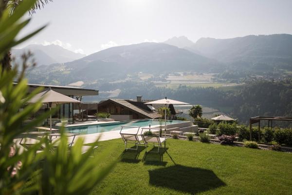 Landhaus Freiburgerhof Wohnung 2 - Merano