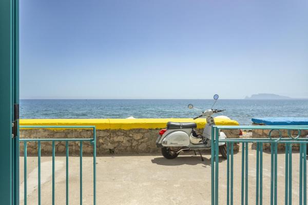 写真にはパレルモ市にあるLa Casetta sul Mareが写っています。
