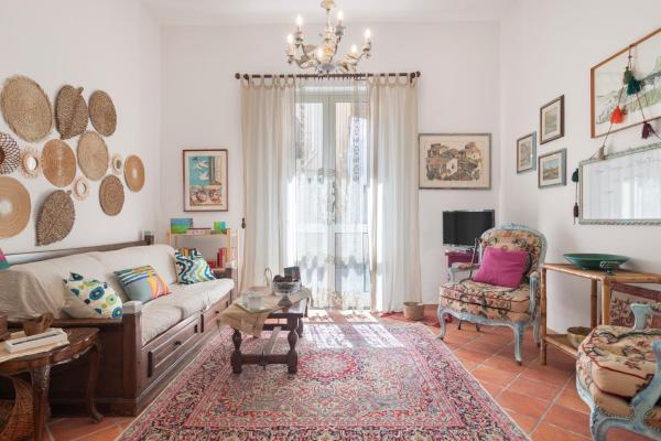 A la foto es mostra l'objecte Casina di Marnie situat a la ciutat de Balestrate.