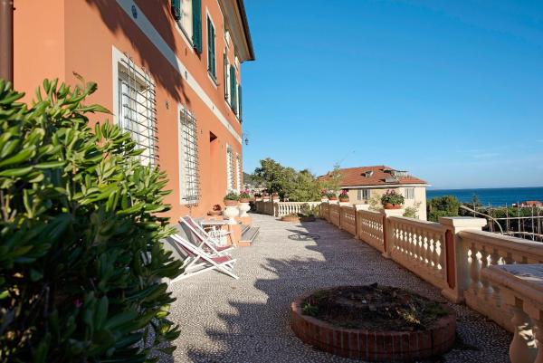 A la foto es mostra l'objecte Trilocale in villa vista mare Apt 2 situat a la ciutat de Varazze.