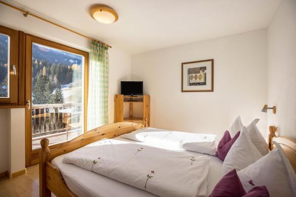 A la foto es mostra l'objecte Lettnerhof Bnb Family Suite 5 situat a la ciutat de Monguelfo.