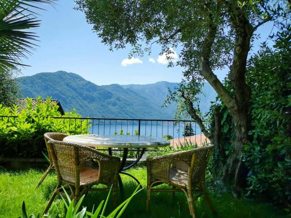 Attic With Panoramic View Of Lake Como - Menaggio