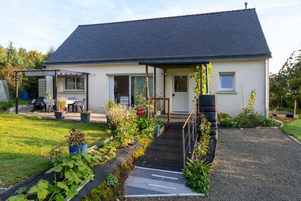 A la foto es mostra l'objecte Maison avec terrasse et jardin situat a la ciutat de Elliant.