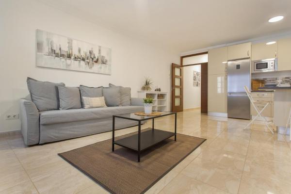 Na zdjęciu widoczny jest obiekt Apartamento Rolycar 201 położony w mieście El Guincho.
