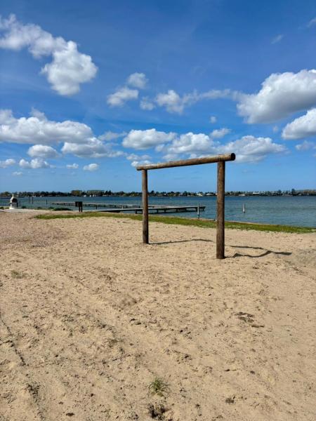 A la foto es mostra l'objecte Glamping De Zuidvliet Nr 9 situat a la ciutat de Wolphaartsdijk.
