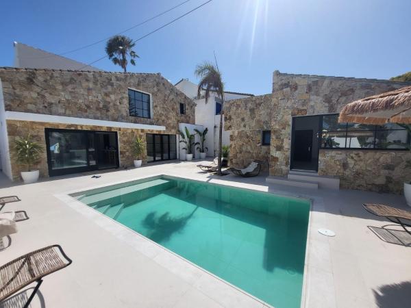 Beachfront Villa - Costa del Sol