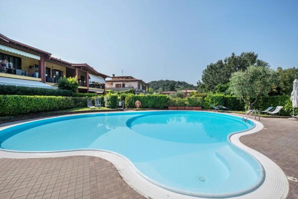 Dimora Del Lago - Oasi Con Piscina - 代森扎諾-德爾加達