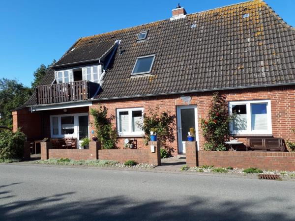 På billedet ses objektet Haus Rode beliggende i byen Pelvorm.