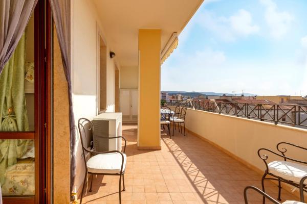 På bildet vises objektet Adriatico apartment som ligger i byen Alghero.
