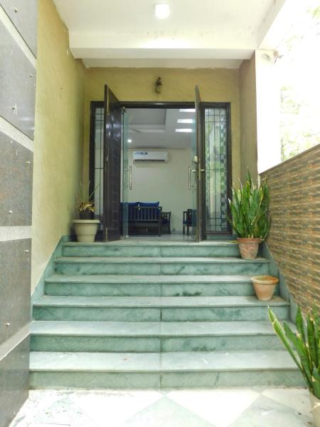 Home By The Park - Noida