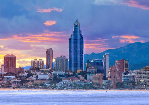 En la foto se muestra el objeto Gran Hotel Bali & Spa ubicado en la ciudad de Benidorm.