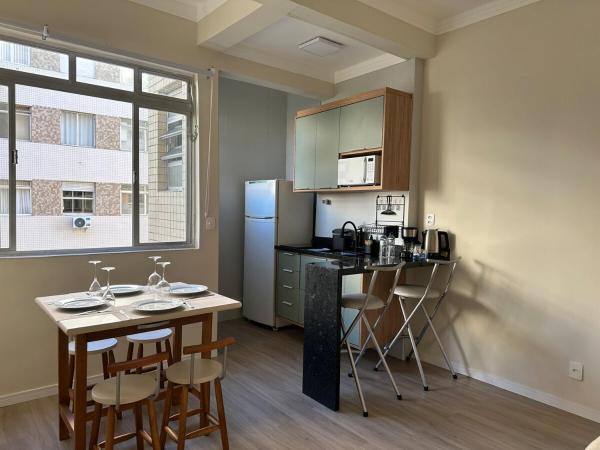 På billedet ses objektet Apartamento com vista para o mar beliggende i byen Santos.